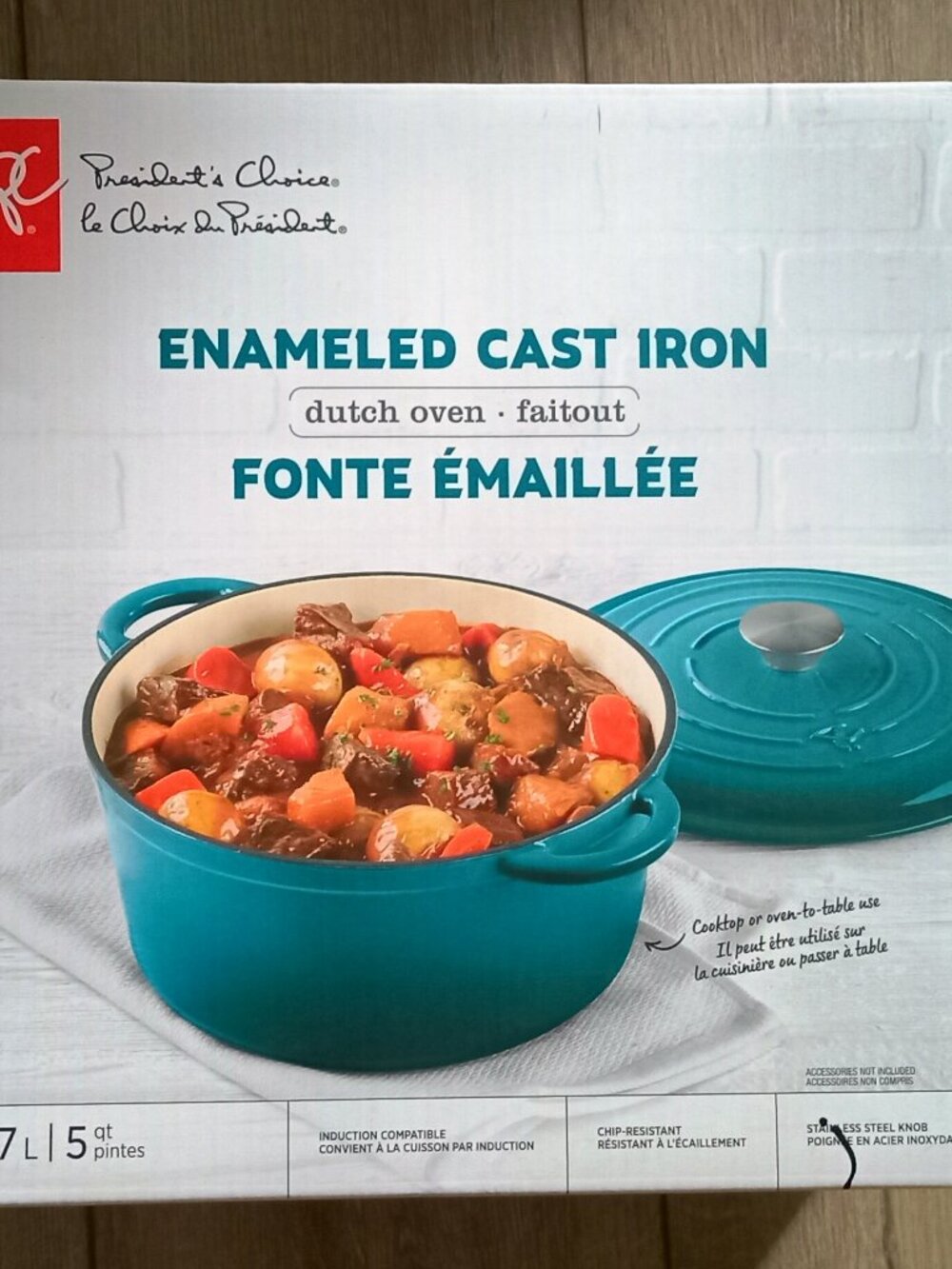 NEW ENAMED CAST IRON DUTCH OVEN- HEAVY